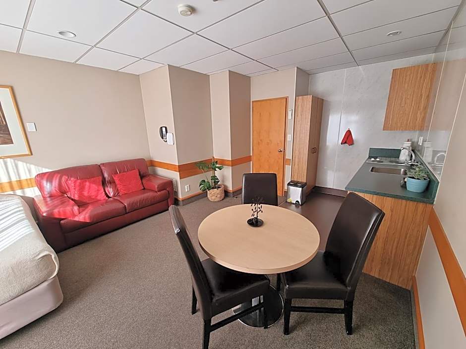 Amross Court Motor Lodge