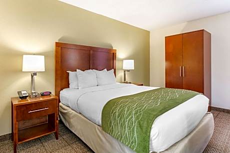 Queen Room - Disability Access/Non-Smoking