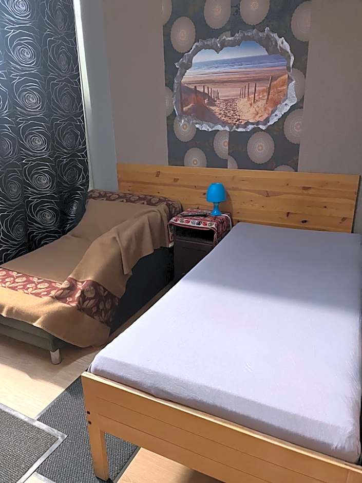 Hipokratios 3 Zimmer mit Gemeinschaft WC