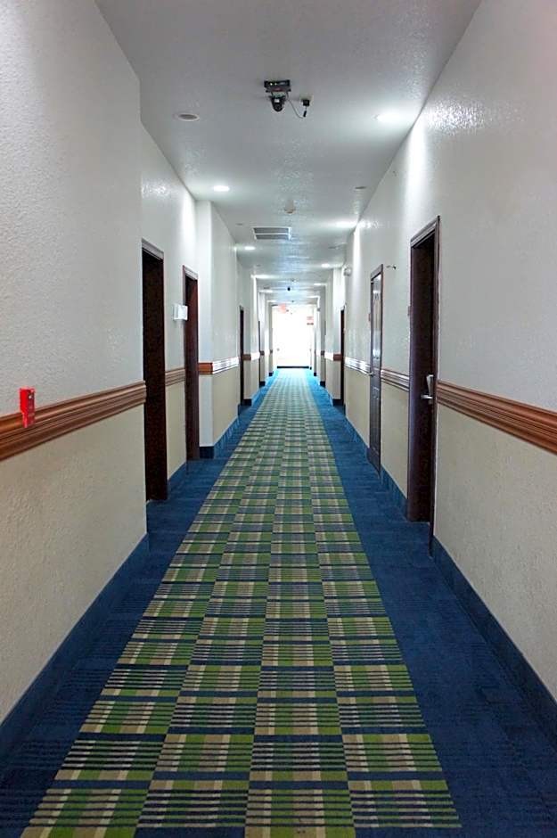 Ramada by Wyndham South Waco