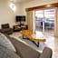 Hotel & Suites El Moro