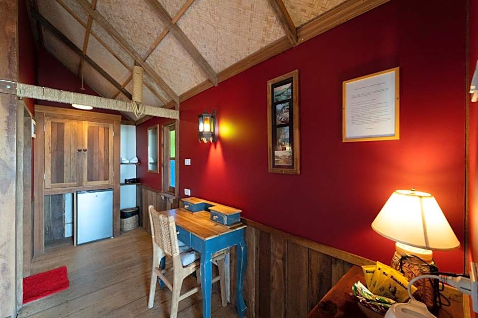 Castaway Beach Bungalows