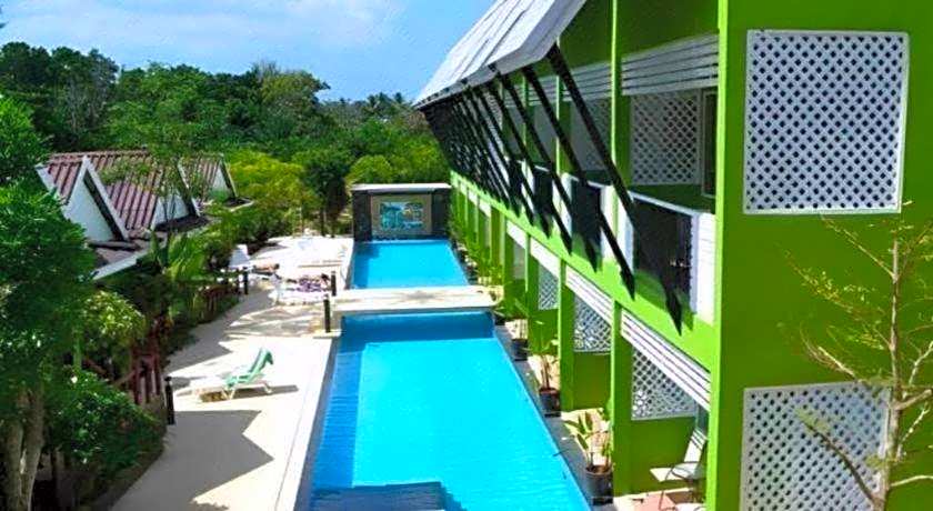 Khaolak C-nior Bungalows
