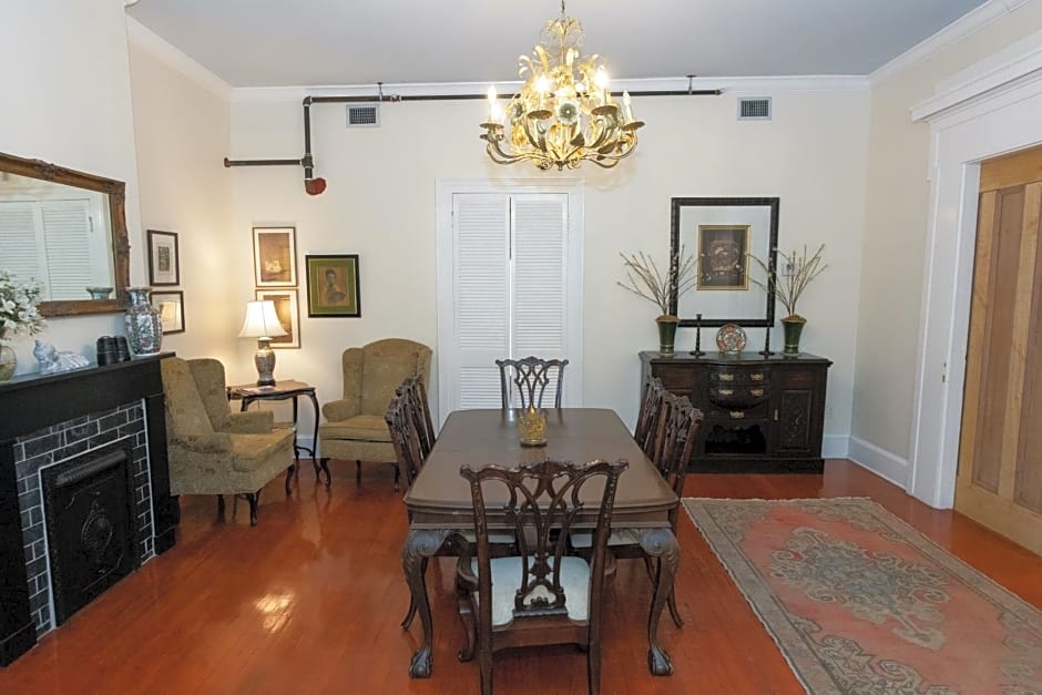 The Esplanade Guesthouse Mansion