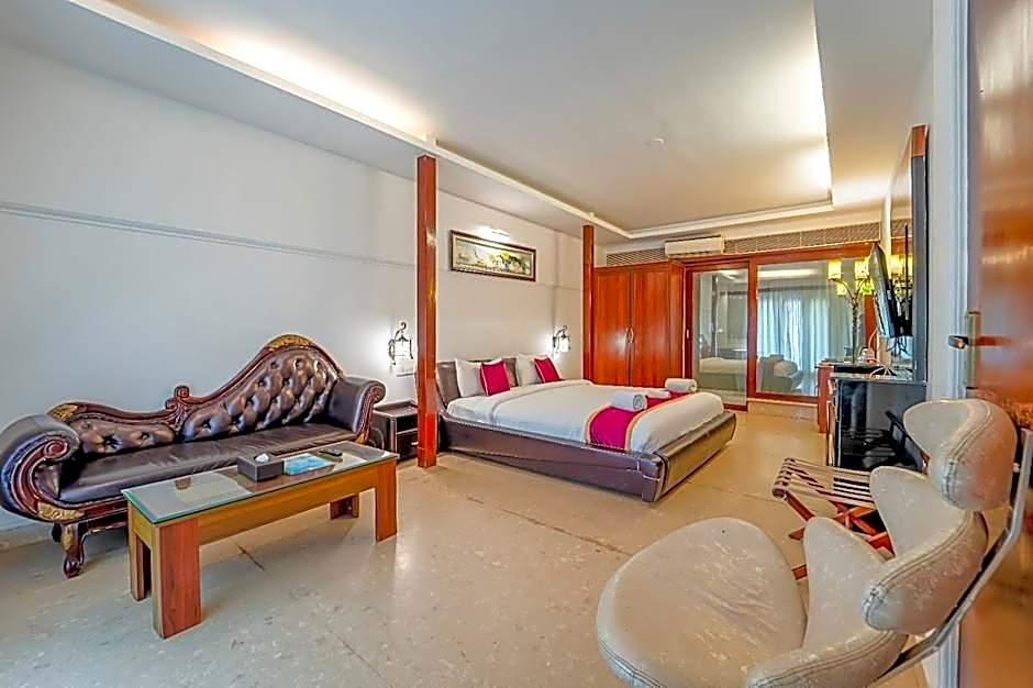 White Pearl Suites