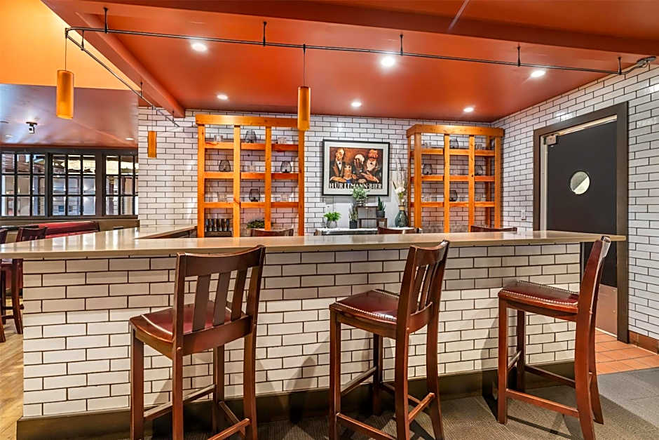 Best Western Plus Waltham Boston