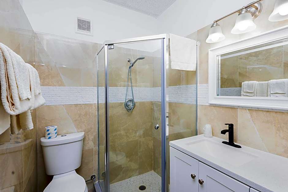 Warm Mineral Springs Motel