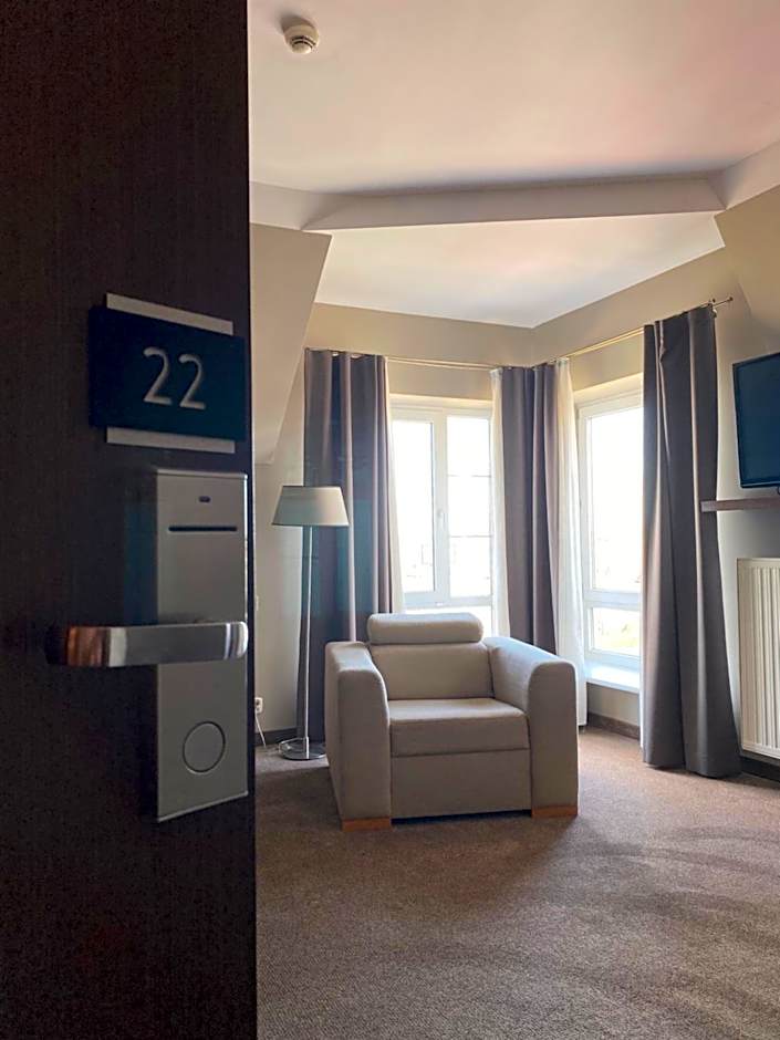 Comm Hotel Poznań Airport