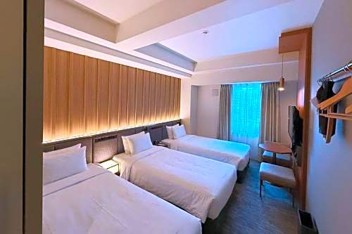 Photo 1 of 10 of 3 Twin Beds