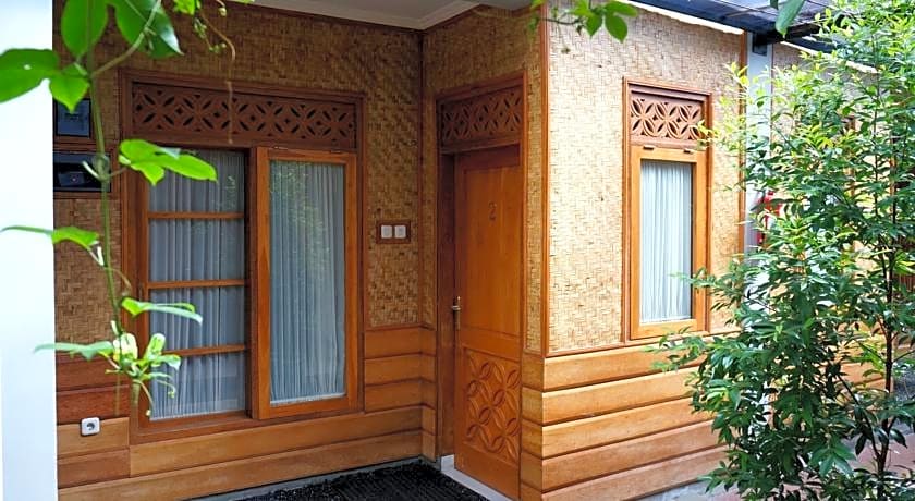 Kampung Sumber Alam Garut PBA