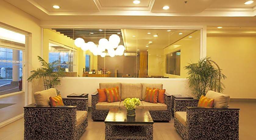 Microtel By Wyndham South Forbes - Nuvali Sta. Rosa