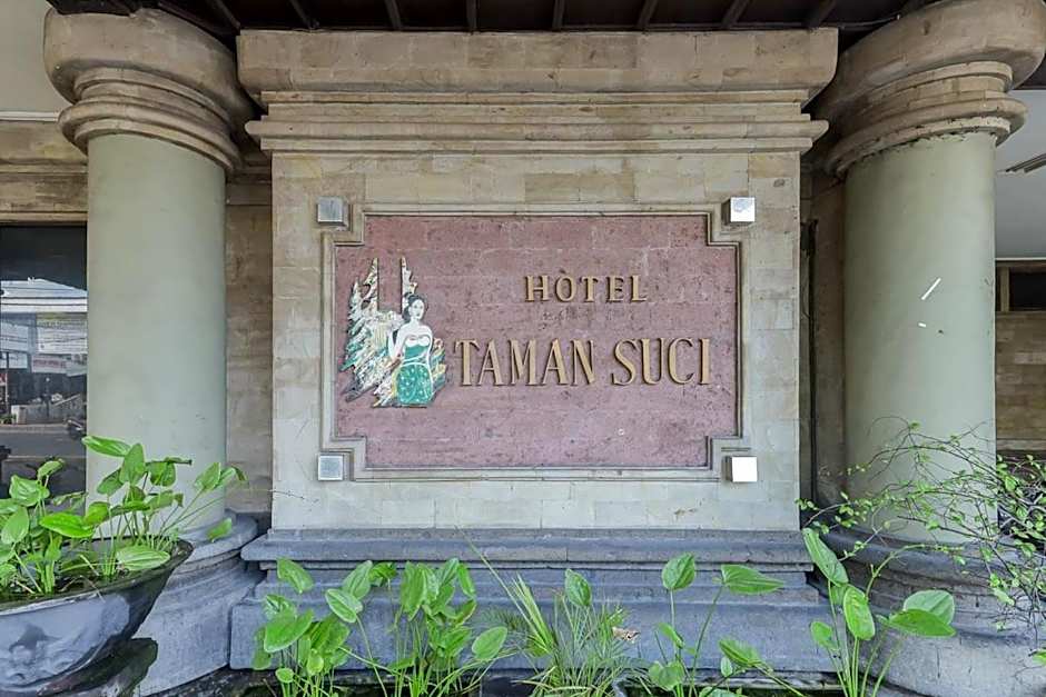 Urbanview Hotel Taman Suci Denpasar Bali