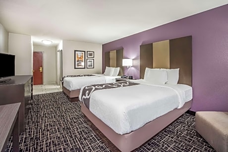 ROOM, QUEEN/QUEEN, ACCESSIBLE