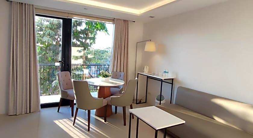 Pontefino Hotel And Residences