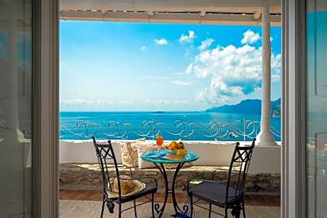 Villa Santa Chiara Positano Suites