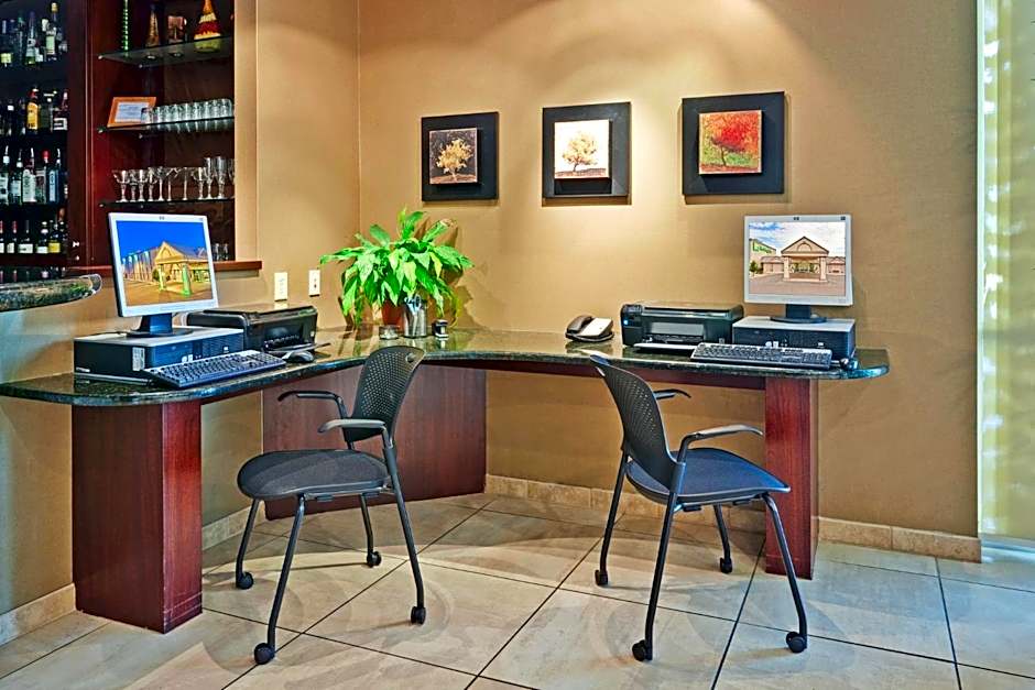 Holiday Inn Bloomington By IHG