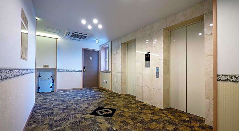 Toyoko Inn Iseshi Eki