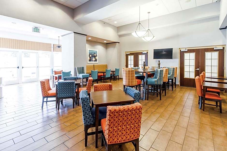 Hampton Inn By Hilton & Suites Huntsville Hampton Cove