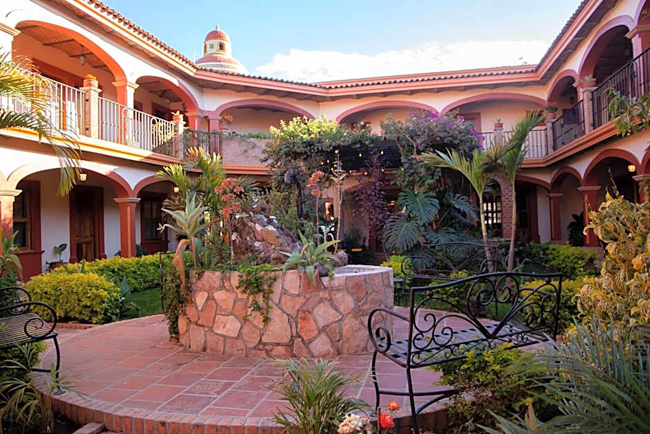Encanto de la Sierra Hotel
