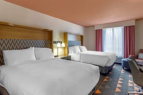 Queen Room with Two Queen Beds - Hearing Accessible/Non-Smoking