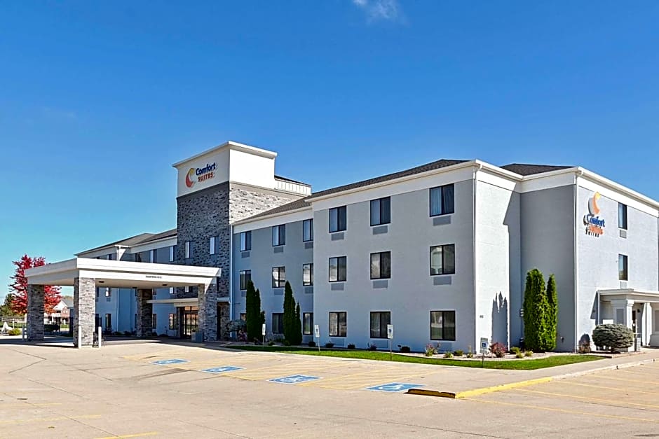 Comfort Suites Bloomington I-55 and I-74