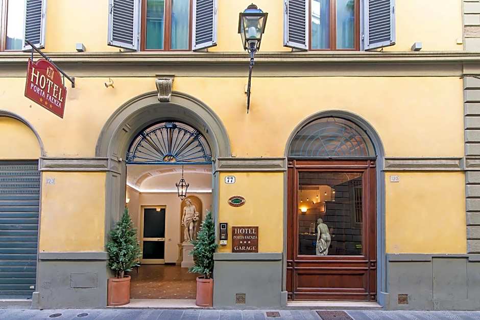 Porta Faenza Hotel
