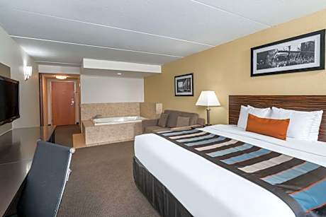 Deluxe King Studio Suite - Non-Smoking