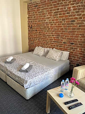 Large Double or Twin Room