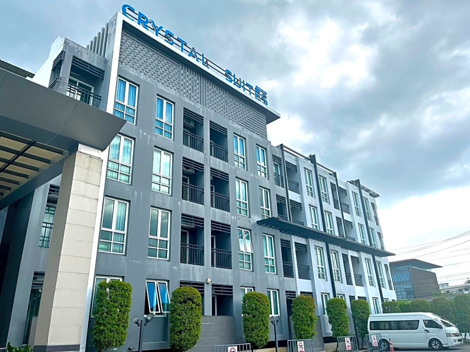 Crystal Suites Suvarnabhumi Airport