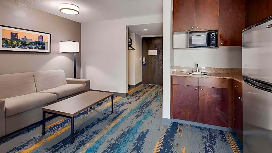 Best Western Plus Augusta North Inn & Suites