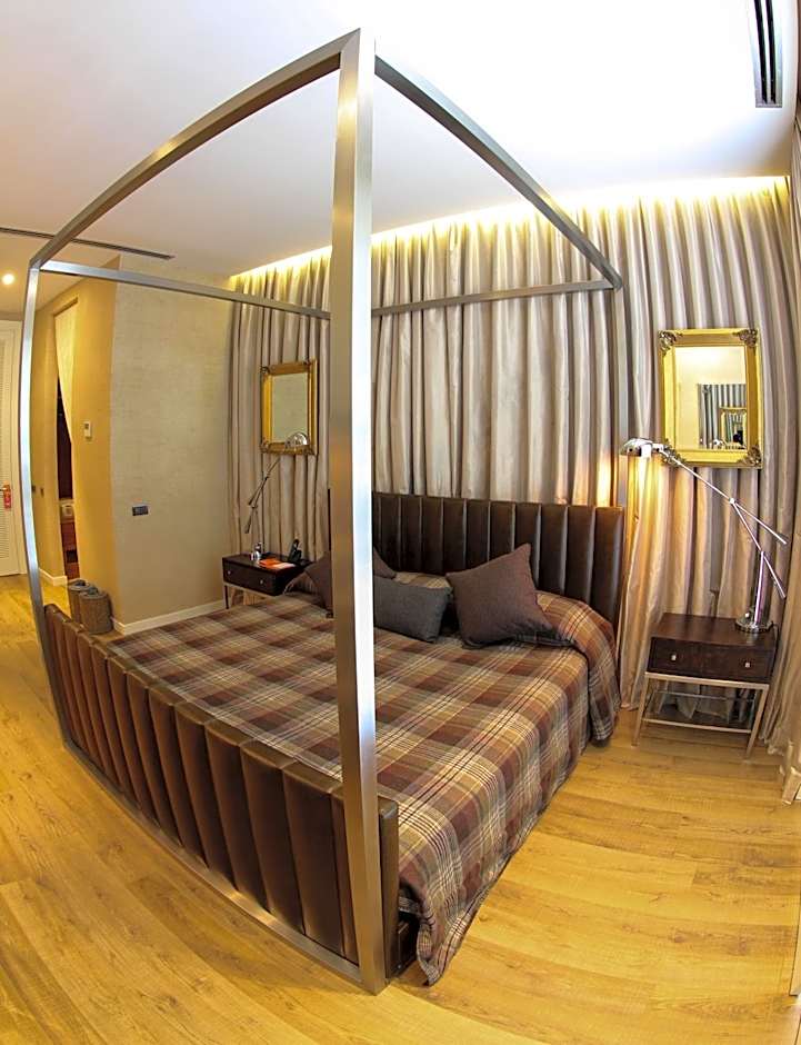 Photo 1 of 21 of Presidential Suite