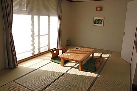 Japanese Style With Shared Bath