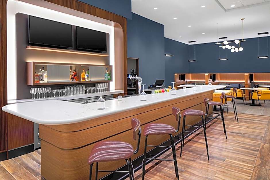 Courtyard by Marriott Lansing Downtown