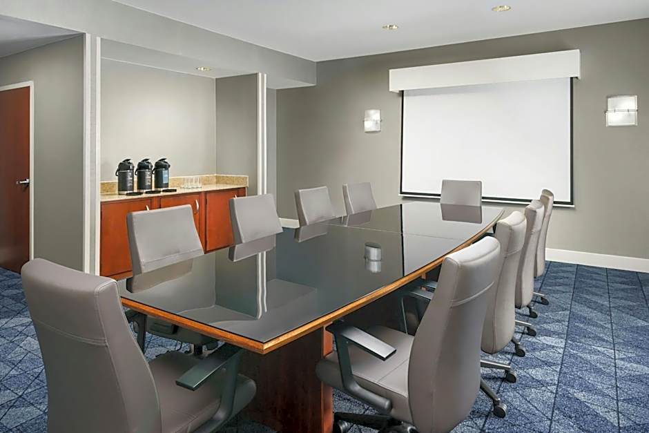 Courtyard by Marriott Hartford Farmington