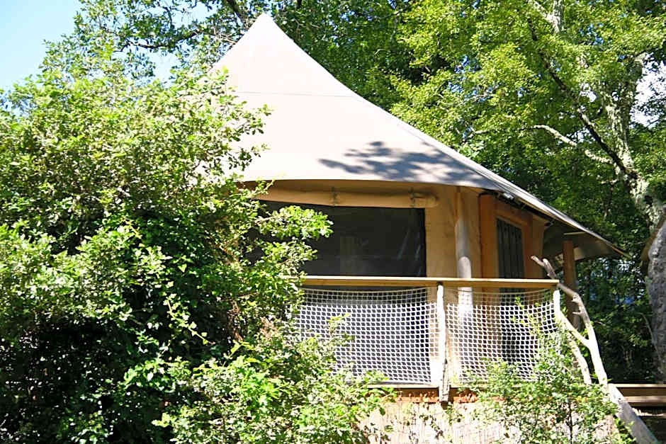 Prehistoric Lodge - Adult Only