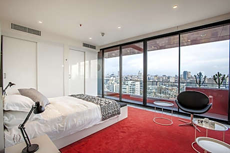 Two-Bedroom Duplex Apartment with City View