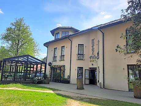 Hotel Pils with Self-Check in