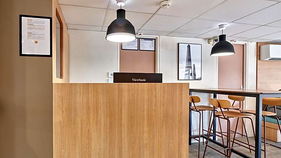 Premiere Classe Valenciennes Ouest Petite Foret Hotel