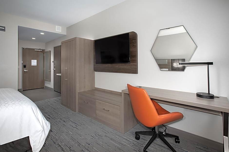 Holiday Inn Express & Suites - Meridian - Boise West By IHG