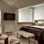 Aqua Luxury Suites Santorini
