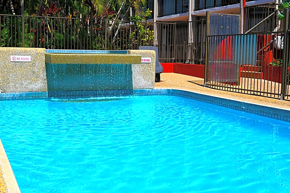 Waters Edge The Strand