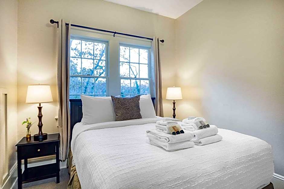 Natural Bridge Hotel, Trademark Collection by Wyndham