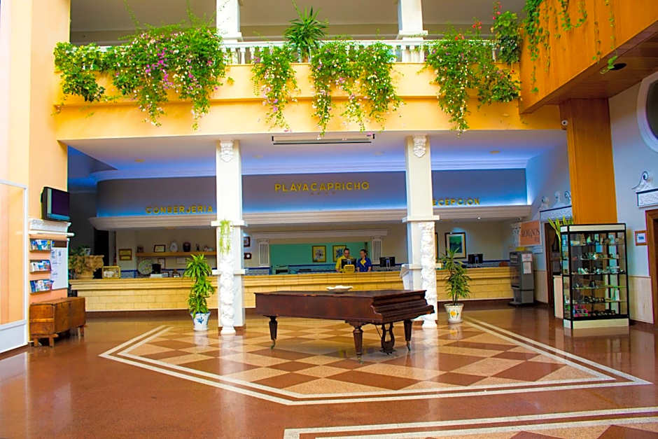 Playacapricho Hotel