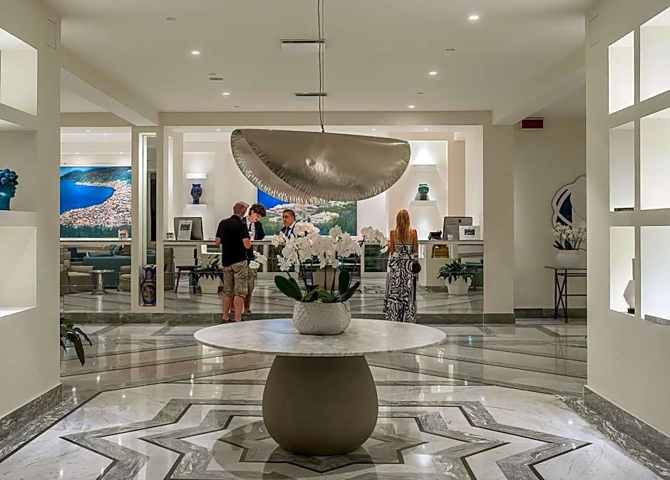 Hotel Grand Vesuvio