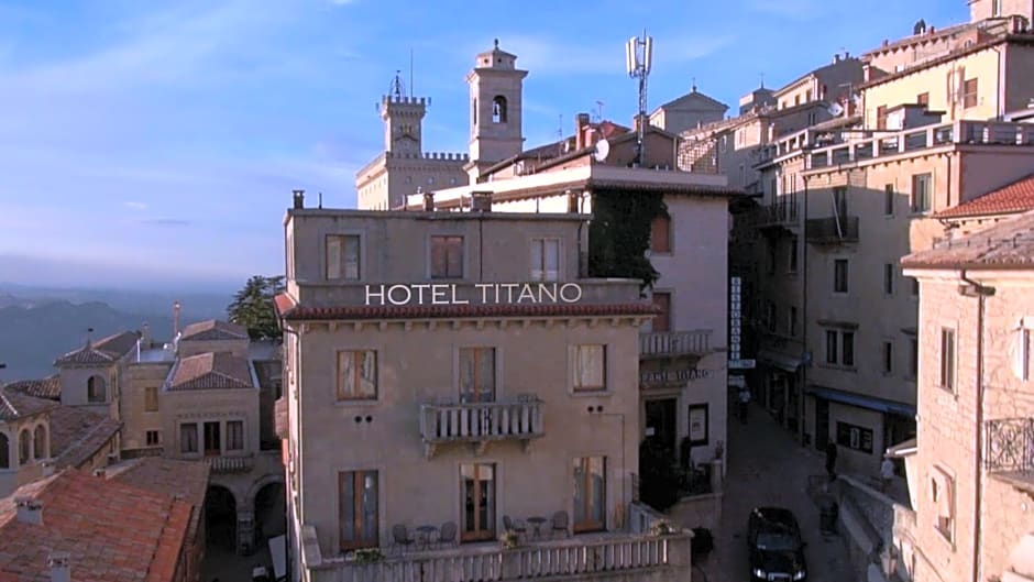 Hotel Titano