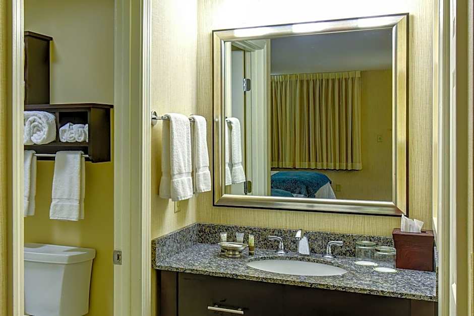 Port Inn & Suites Kennebunk, an Ascend Collection Hotel