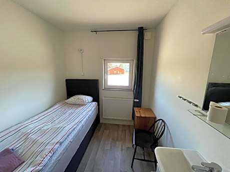 Single Room with Shared Bathroom