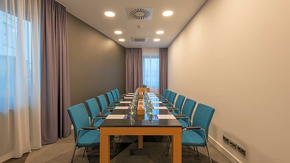 Premier Inn Mannheim City Centre