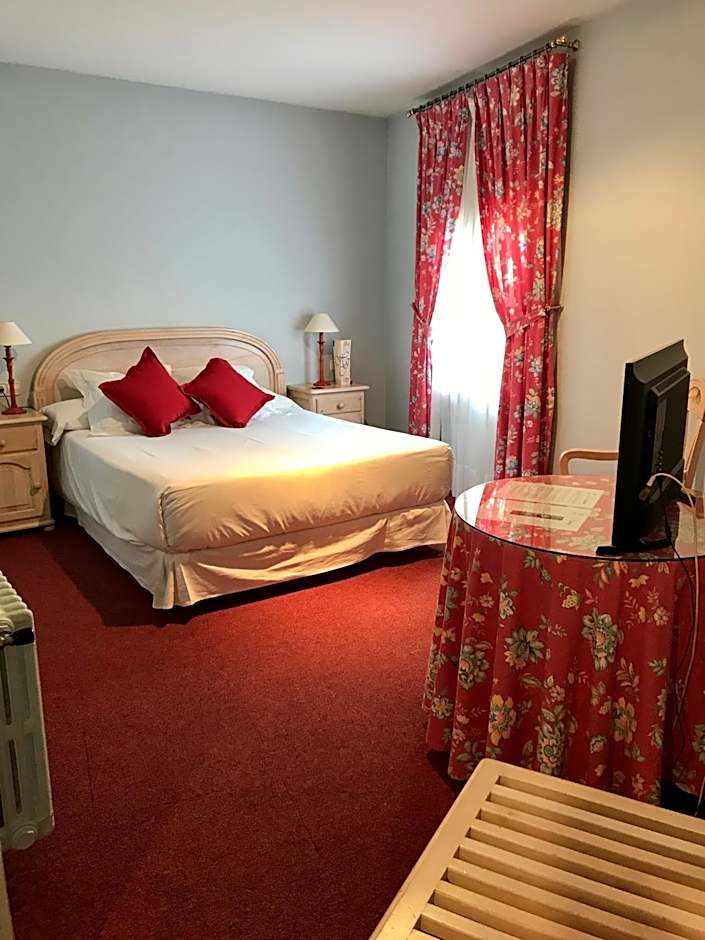 Photo 1 of 4 of 1 Double Bed or 2 Beds