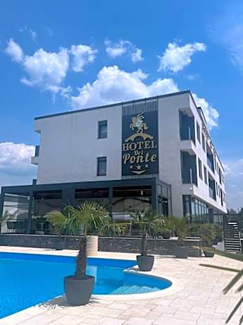 Hotel Del Ponte